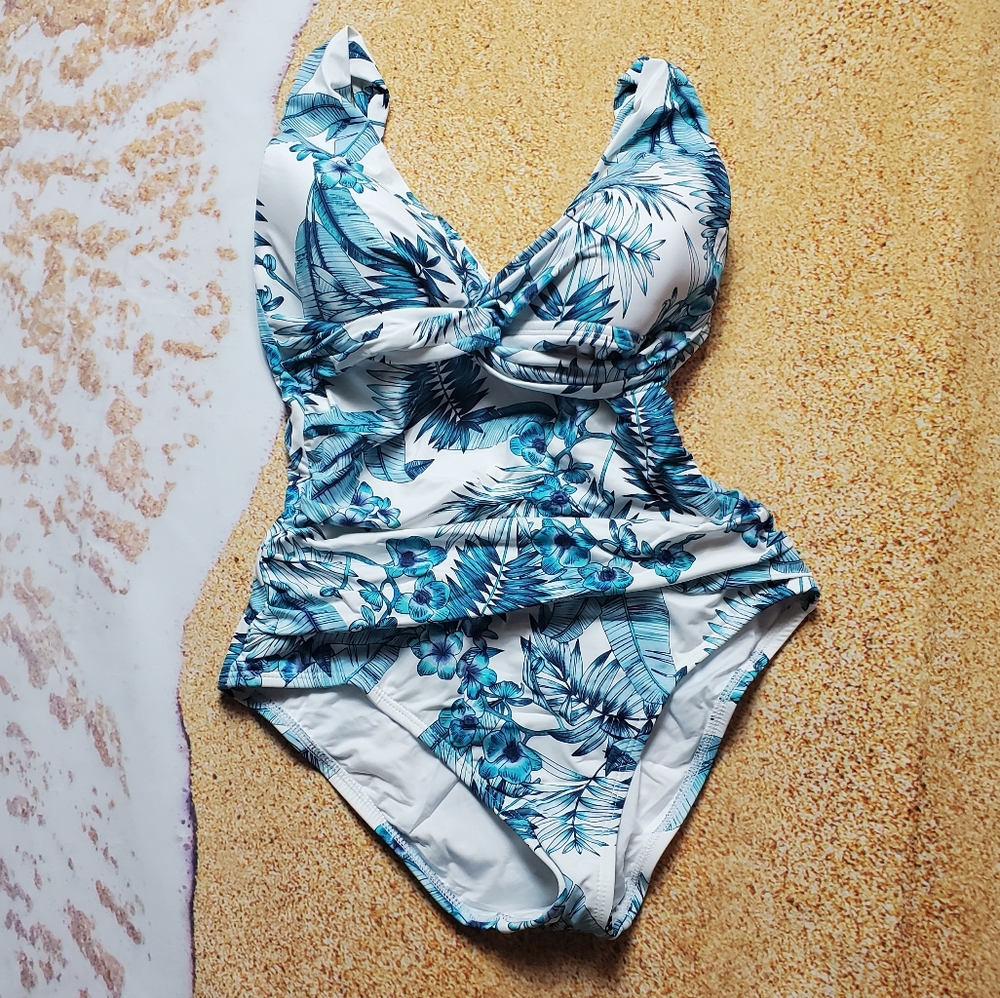 La BlancaWomen's Tranquility Palm Twist Mio One Piece Swimsuit